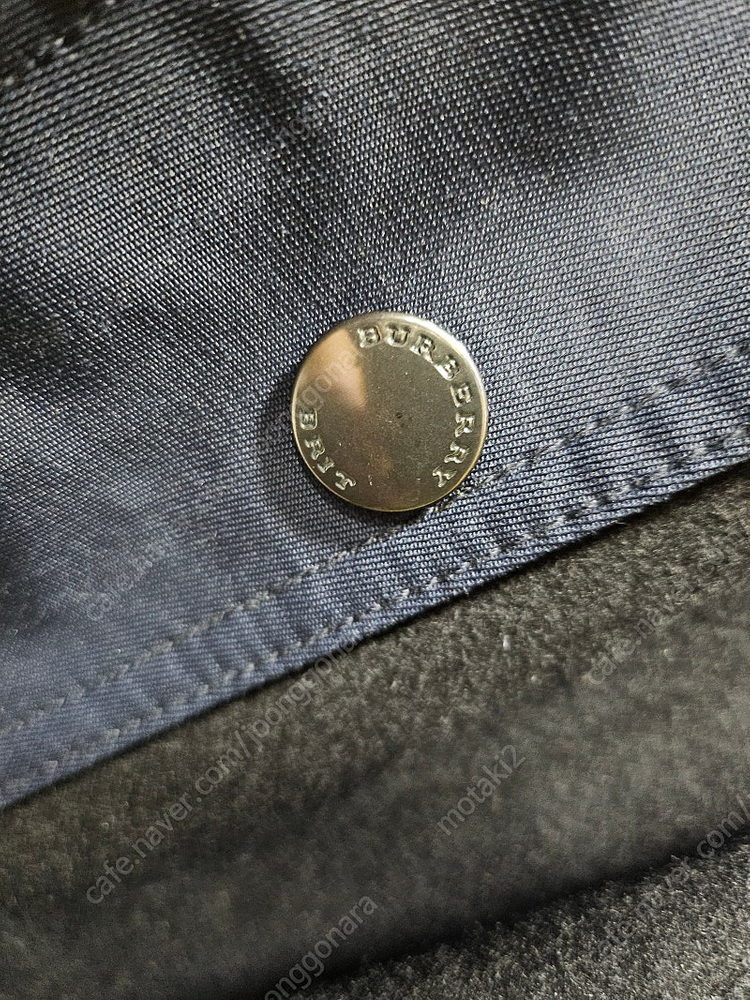 버버리 신헝 하프코트--3