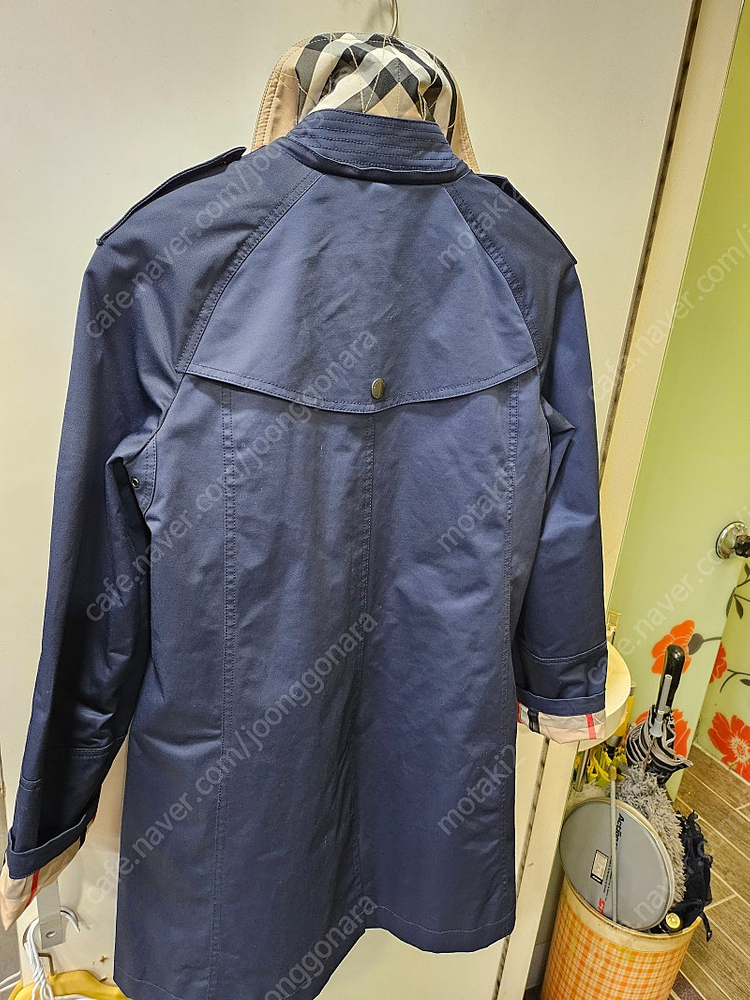 버버리 신헝 하프코트--7