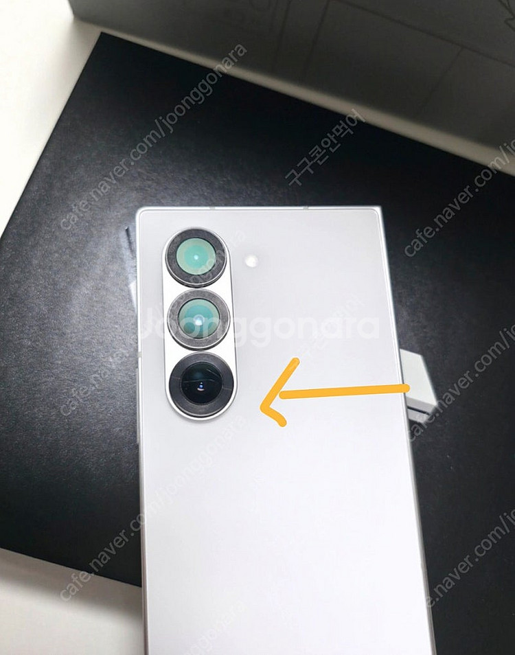 갤럭시 Z 폴드6 화이트 512gb 자급제 / 삼성케어...--6