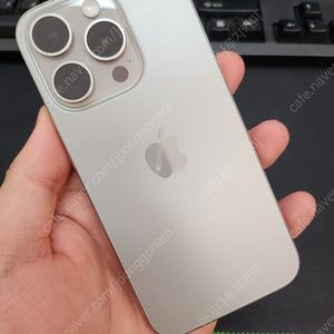 아이폰15프로 내추럴 128GB 배터리89% 상태좋은 중고85만팝니다.