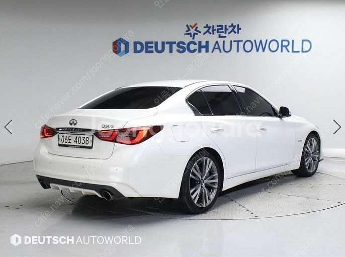 중고차 인피니티 Q50 S 하이브리드 블루스포츠 부부중...--9