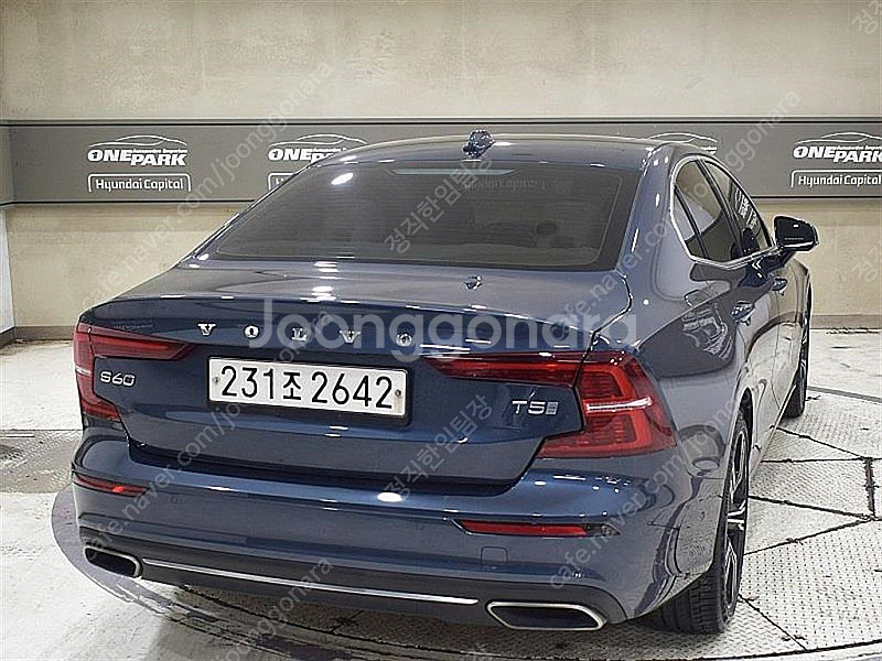 볼보 S60(3세대) T5 모멘텀 중고 저렴하게 판매합...--2