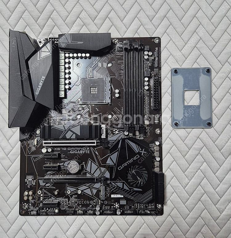 기가바이트 X570 GAMING X 메인보드 판매합니다--0