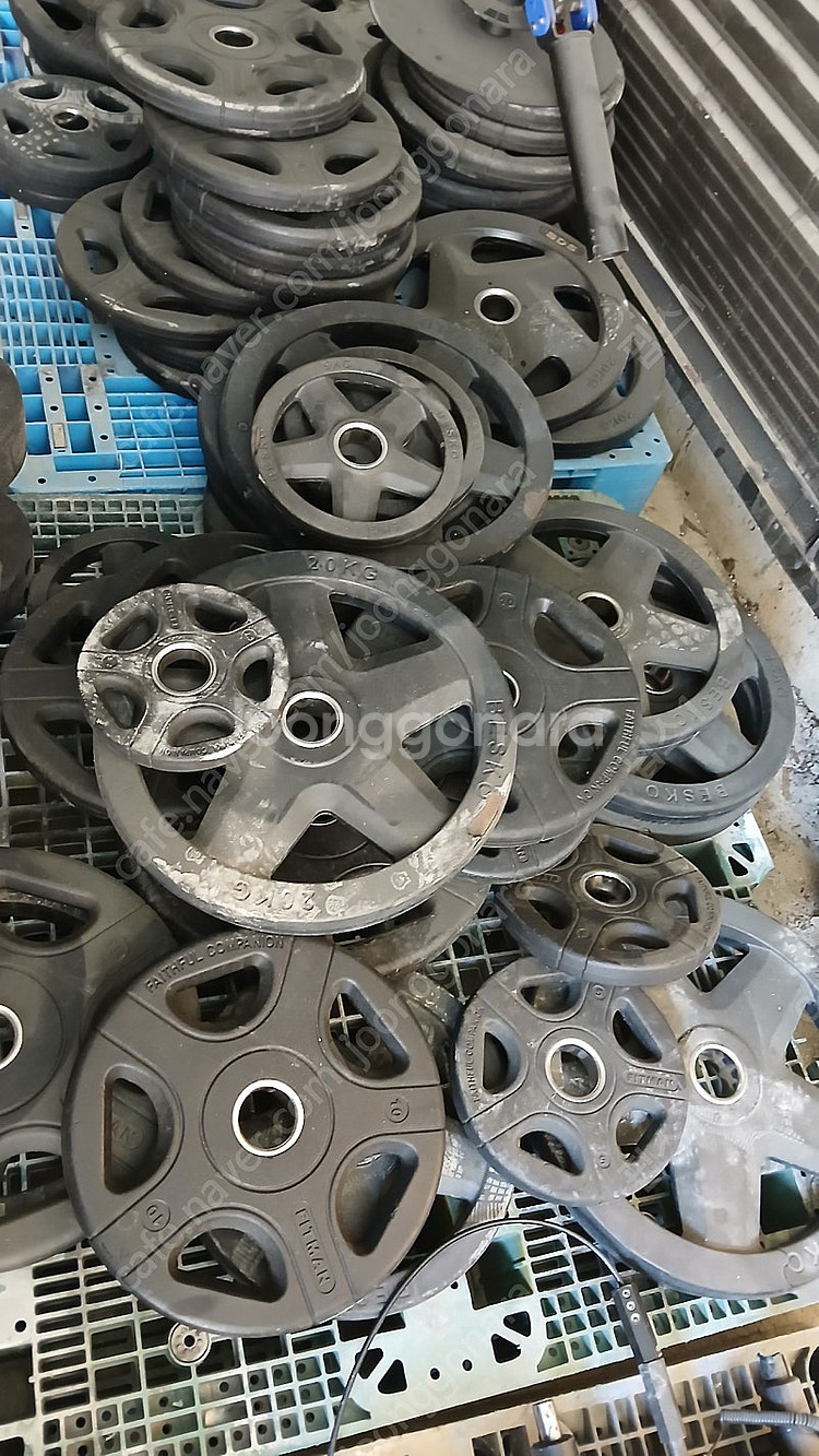 중고원판 중고덤벨 중고바벨 팝니다.--0