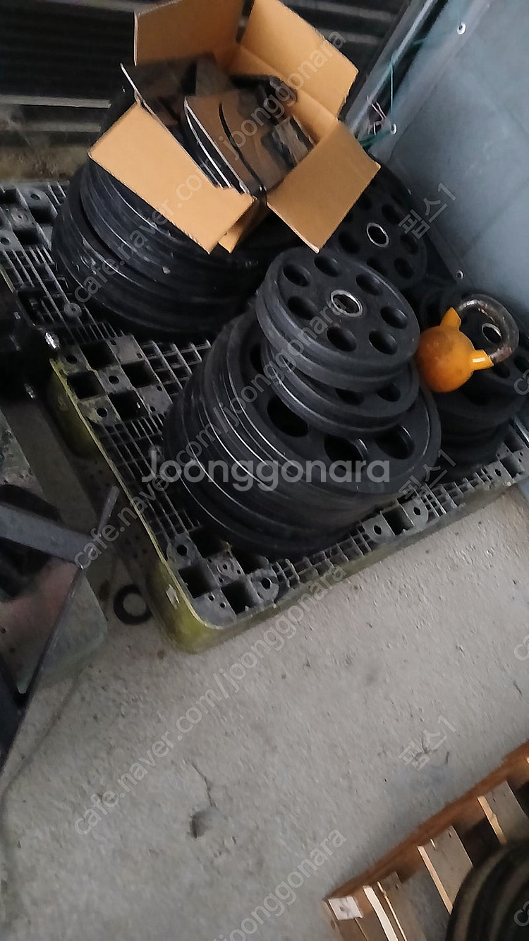 중고원판 중고덤벨 중고바벨 팝니다.--1