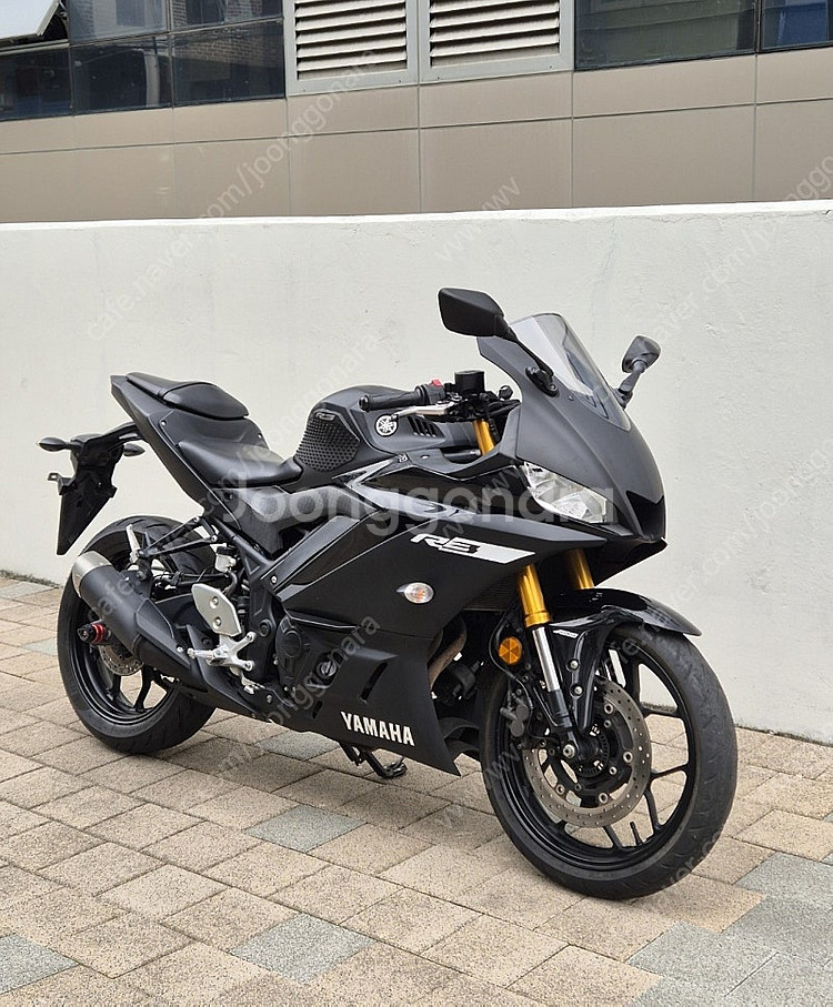 2019년식 YZF-R3 알쓰리 신형 멧블랙 판매합니다...--0