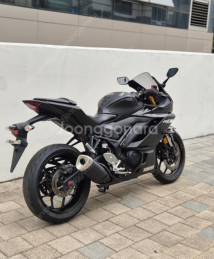 2019년식 YZF-R3 알쓰리 신형 멧블랙 판매합니다...--2