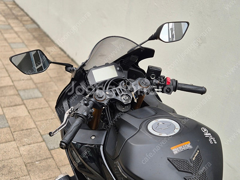 2019년식 YZF-R3 알쓰리 신형 멧블랙 판매합니다...--6
