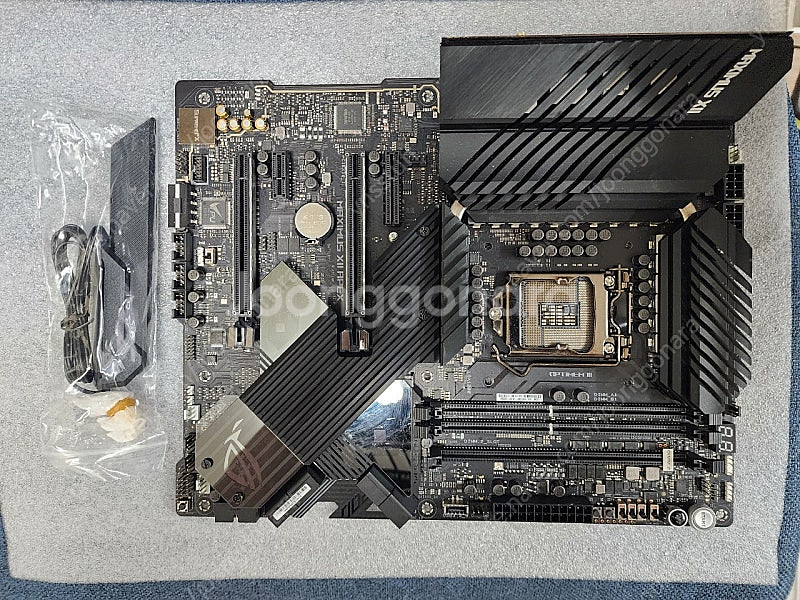 ASUS ROG MAXIMUS XII APEX Z490...--0