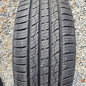 [판매] 금호 크루젠 KL33 넥센 엔프리즈 RH7 255/60R18 임판 타이어 팝니다