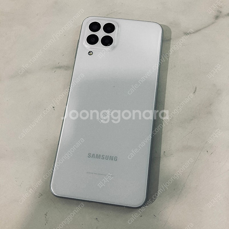 갤럭시 점프2 화이트 128기가 무잔상 깔끔한기기 8만원 판매합니다!--1