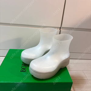 보테가베네타 러버부츠 장화 퍼들부츠 37 클리어