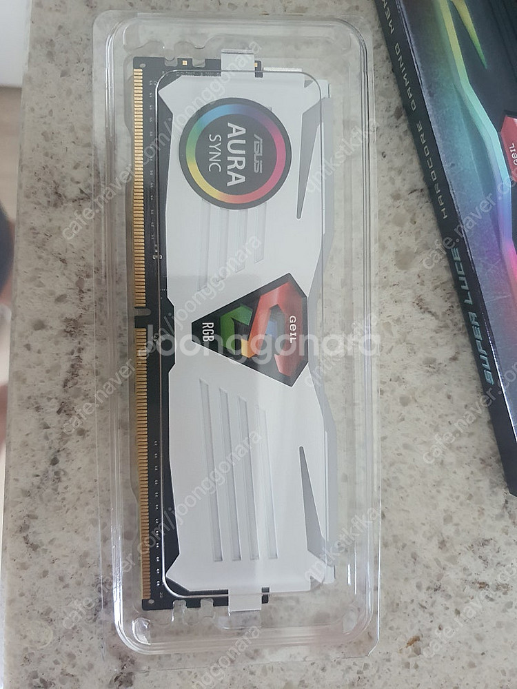 게일 ddr4 램 16기가(8기가 2개) 화이트 튜닝램...--3