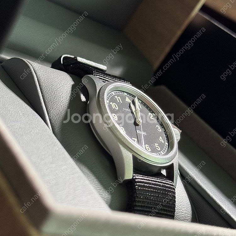해밀턴 카키필드 쿼츠 33mm--3