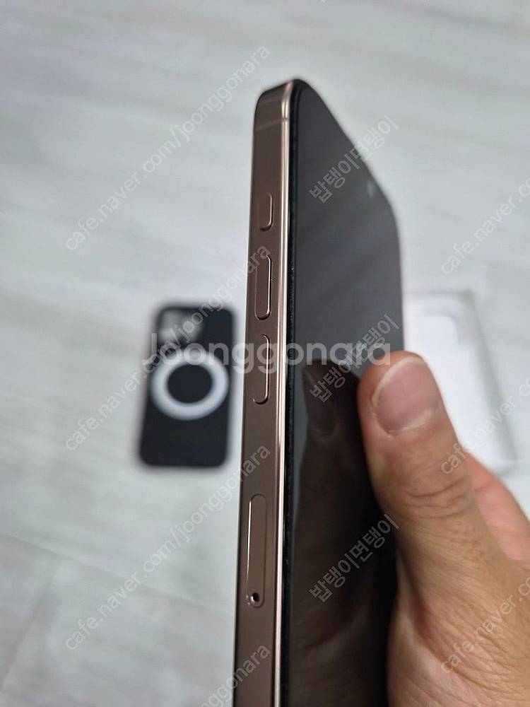 아이폰16프로 데저트 티타늄 256GB 판매--4