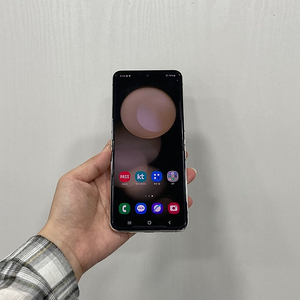 98806 갤럭시Z플립5 크림 256GB 부산 중고폰 팝니다 25만원
