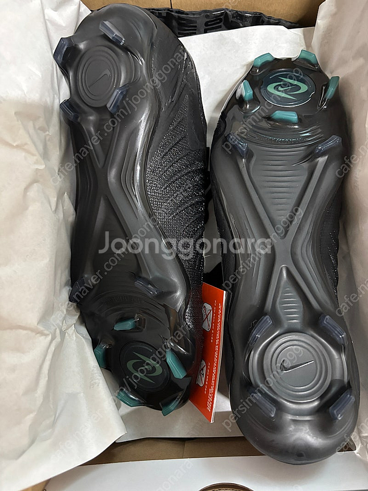 나이키 팬텀GX2 엘리트 FG 265mm--1
