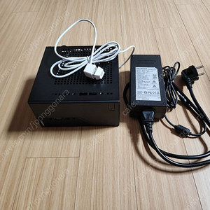 에즈락 데스크미니 deskmini x300 4750g 판매합니다.