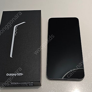 갤럭시 S25+ 플러스 512 블루블랙 박스풀셋 팝니다. (케이스 증정)