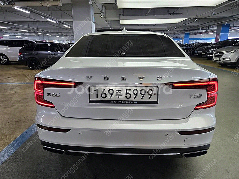 볼보 S60(3세대) T5 인스크립션 중고차 선착순 판...--2