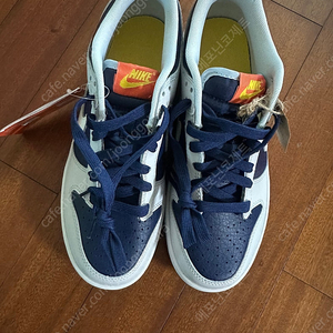 나이키 덩크 로우 네이비/화이트 245 새상품