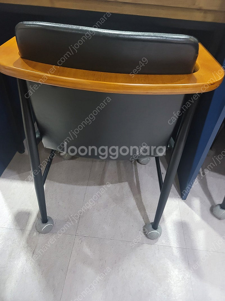 스터디카페 책상 의자--4