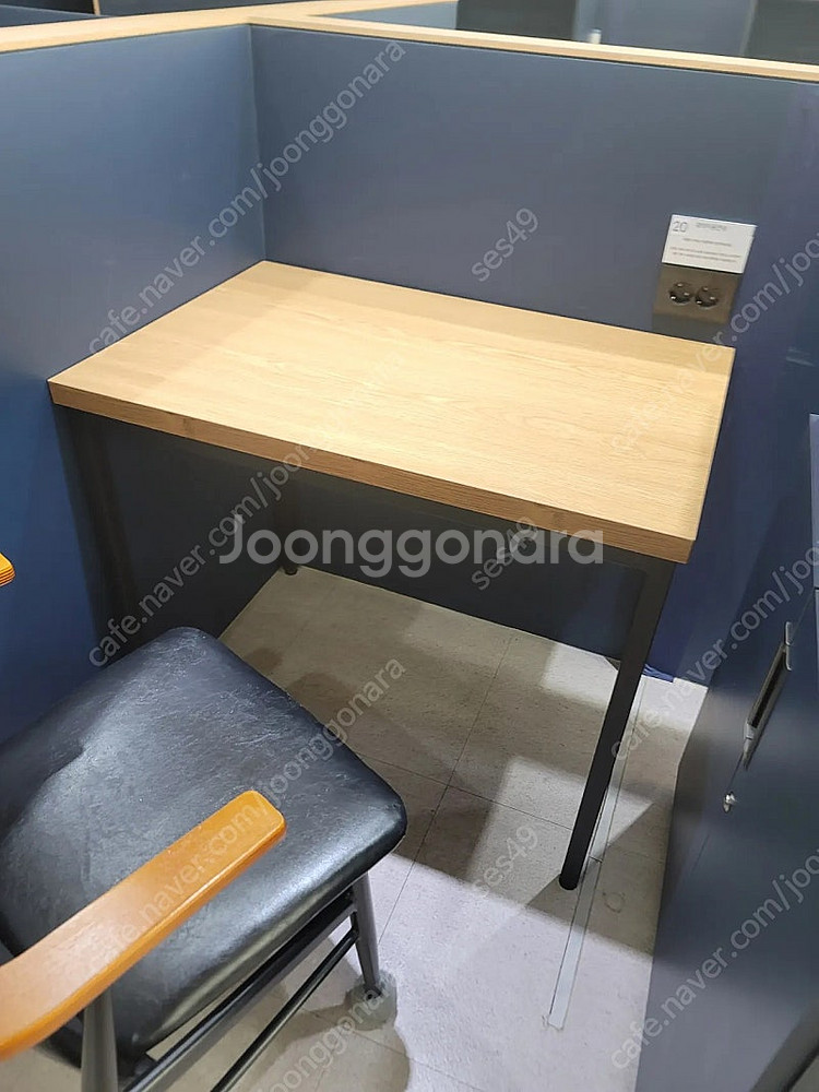 스터디카페 책상 의자--0