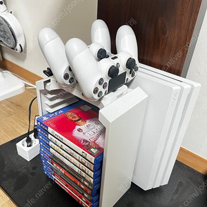 @@@플스4 pro 화이트, 듀얼쇼크, 충전거치대, 게임팩 판매합니다@@@