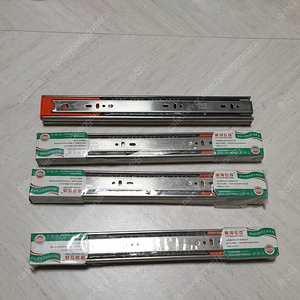 서랍 슬라이드 레일