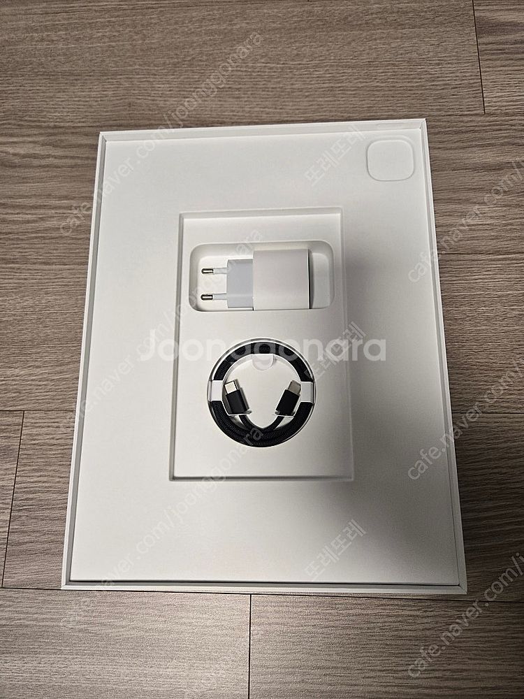 아이패드 프로 13 256GB + 애플펜슬 프로 판매--2