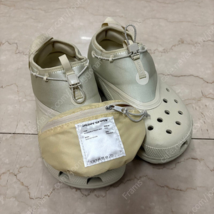 새티스파이 크록스 크로그 본 8