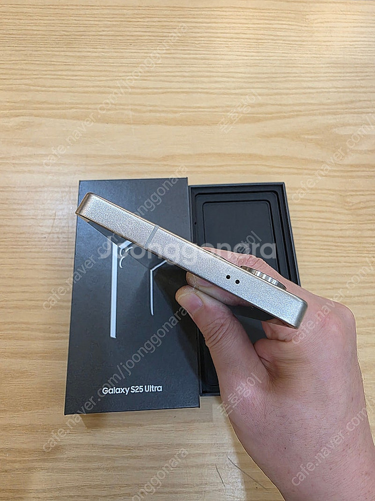 갤럭시s25울트라블랙512gb 자급제폰판매합니다--3