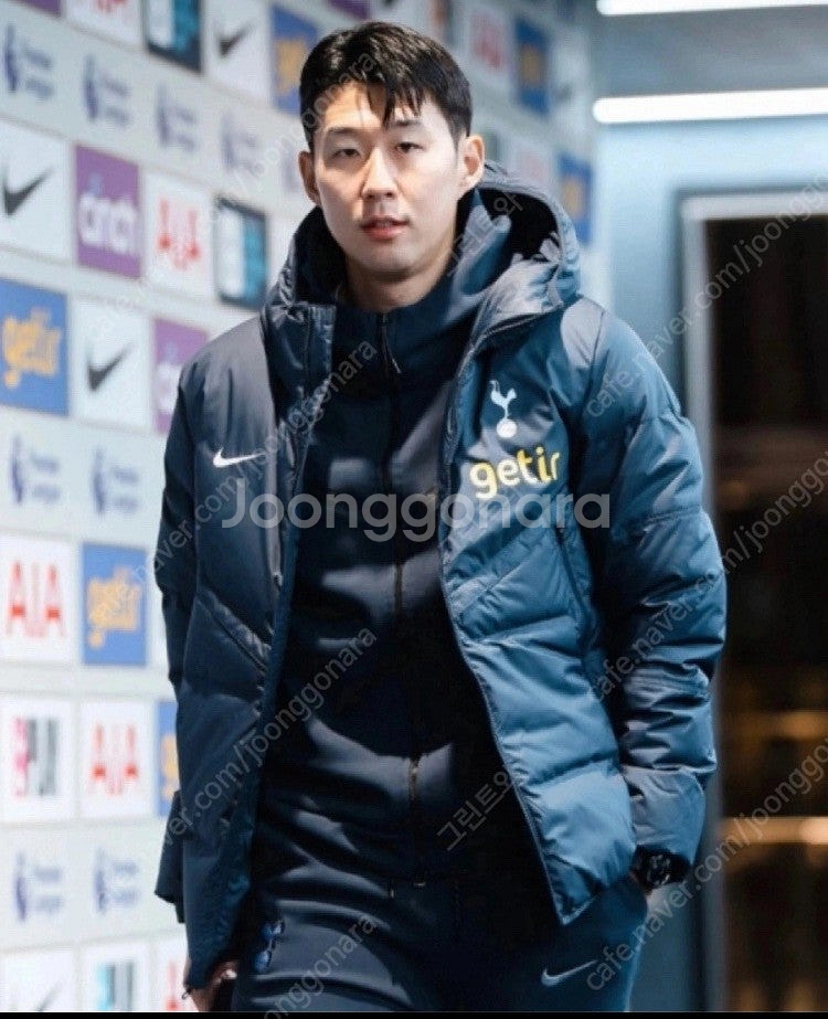 (새상품) 23/24 토트넘 나이키 네이비 패딩 M사이...--2