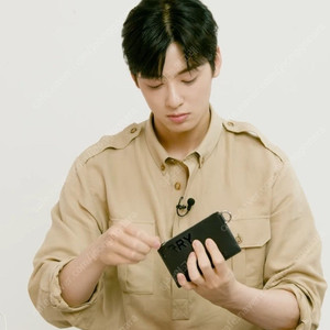 상태 좋음) 차은우 버버리 Burberry 지갑