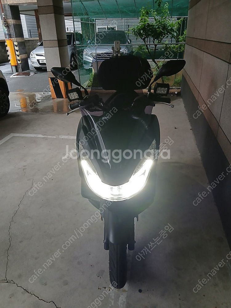 PCX125 16년식 A급 판매합니다.--3