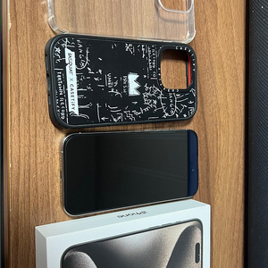 아이폰15프로 128G 팝니다.