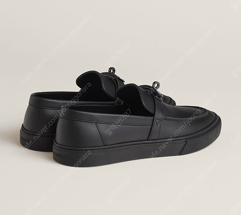 에르메스 게임 슬립온 40(250)사이즈 올블랙팝니다.--3