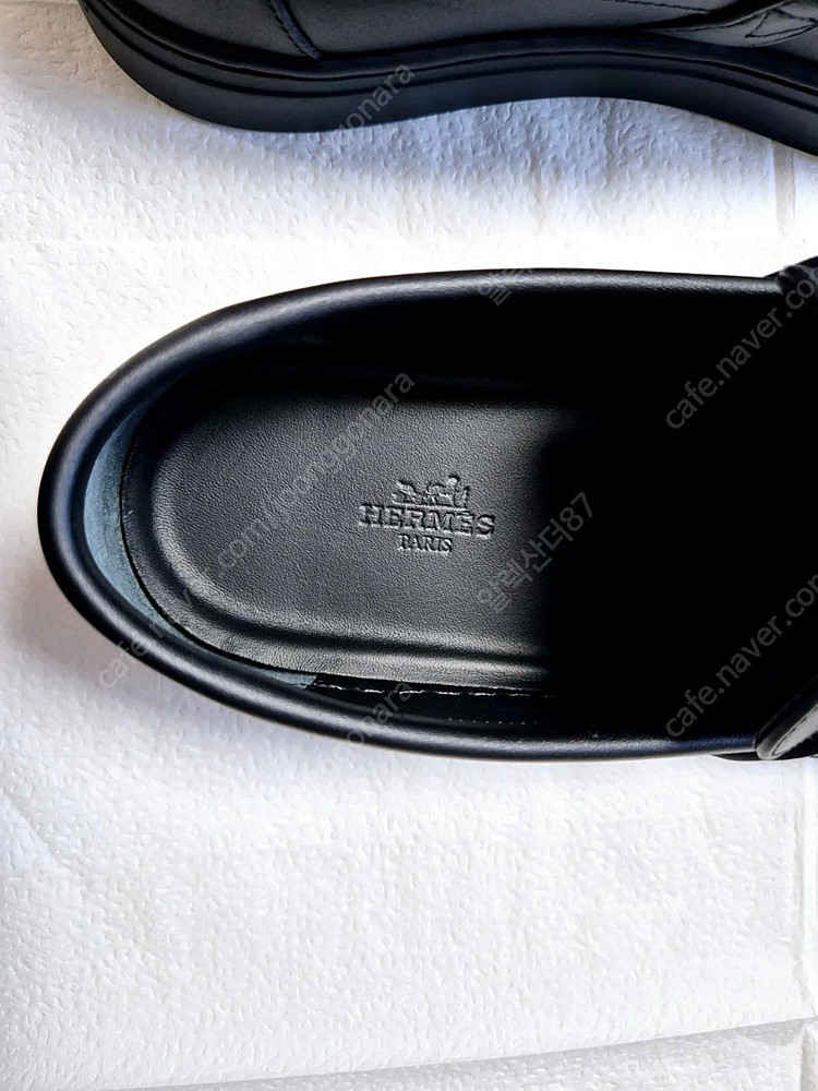에르메스 게임 슬립온 40(250)사이즈 올블랙팝니다.--7