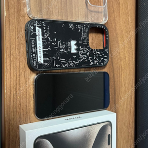 아이폰15프로 128G 팝니다.