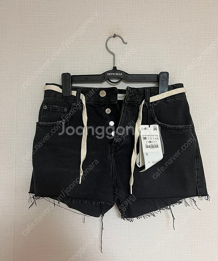 ZARA TRF 자라 버튼 흑청 반바지, 자라 청반바지...--6