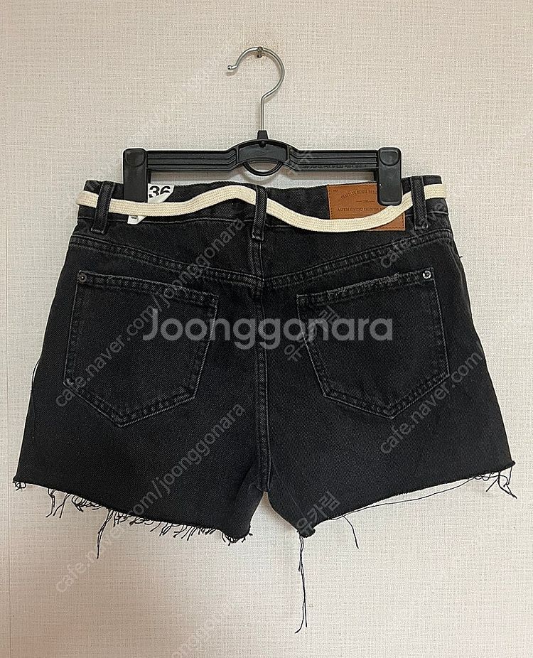 ZARA TRF 자라 버튼 흑청 반바지, 자라 청반바지...--8