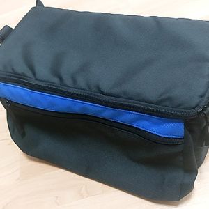 블랙번 리어랙 백 트렁크, 아소스 방풍 조끼(M), 피드락 진공 어헤드 캡 베이스와 갤럭시 S20 폰 케이스, ﻿라이드 100% 라이드캠프 장갑, 지요 디지탈 타이어 공기압 측정기