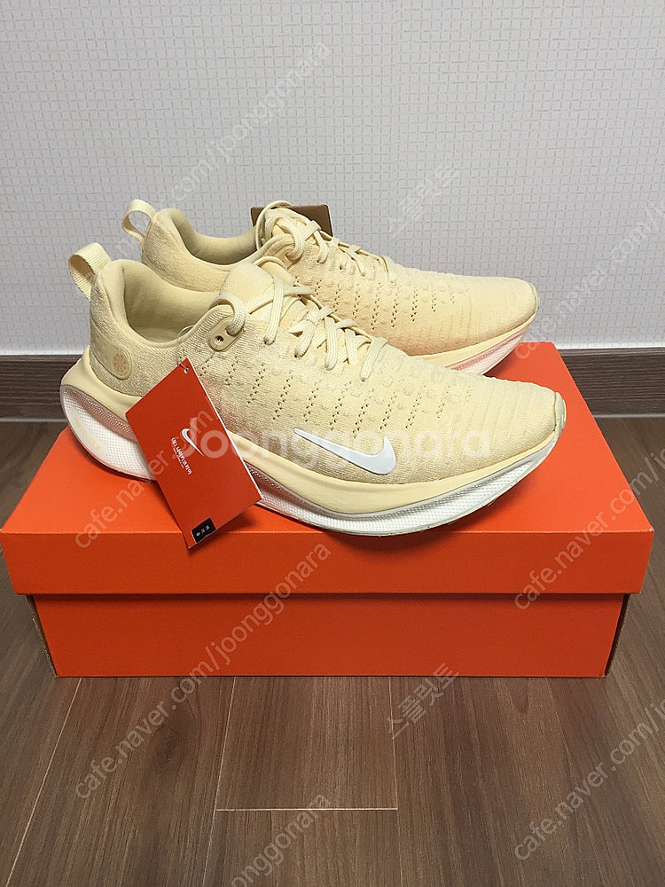 <새상품> 나이키 리액트 인피니티런 4세대 페일바닐라 ...--0