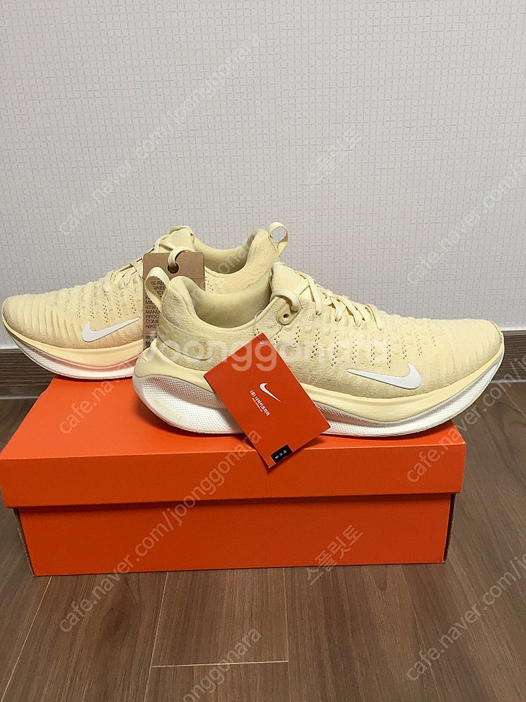 <새상품> 나이키 리액트 인피니티런 4세대 페일바닐라 ...--6