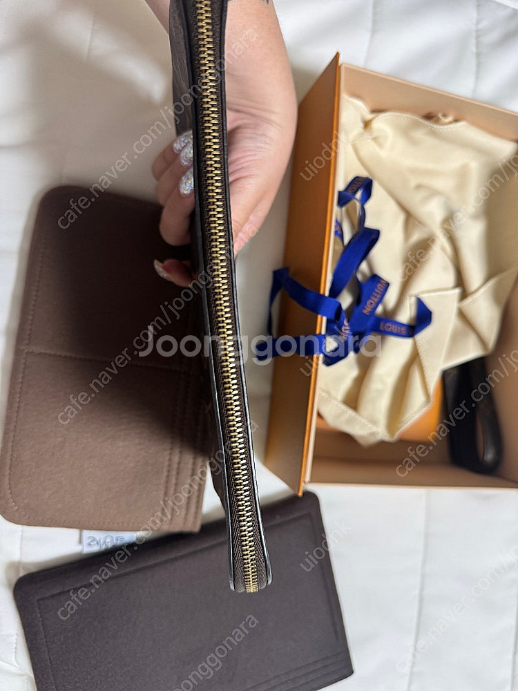 루이비통 에튀보야주 pm 클러치 파우치 (지갑대용가능)--6