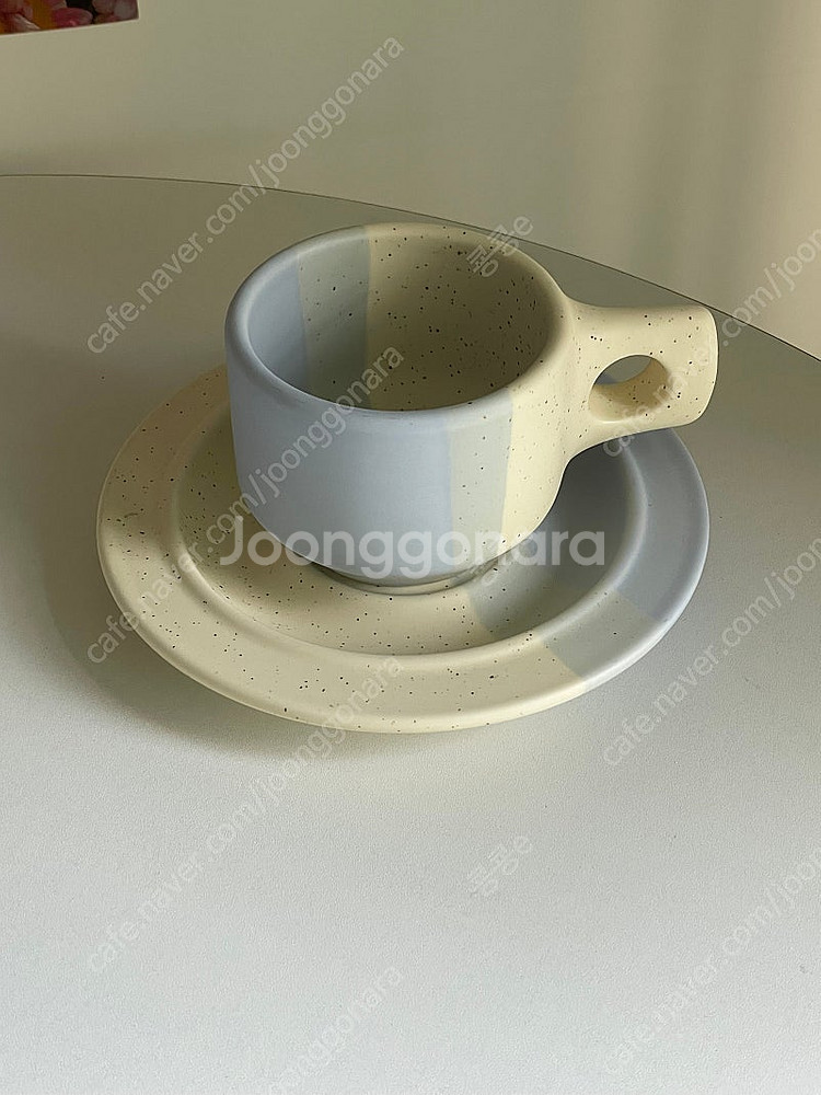 새상품) 긁힘있음 패브릭포터리 컬러블록라인플랫컵+소서 세트--0