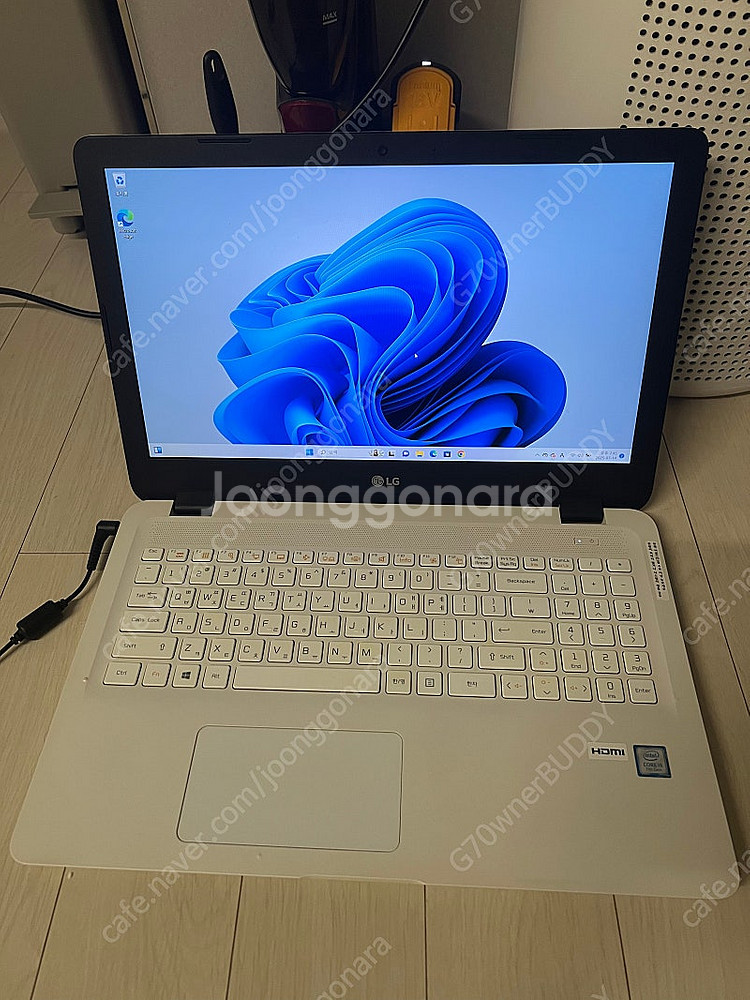 LG 울트라 PC 15U470 노트북 판매합니다.--0