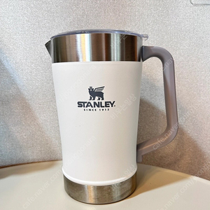 [미사용] 스탠리 클래식 진공 피처 화이트 색상 1.89L / 택포