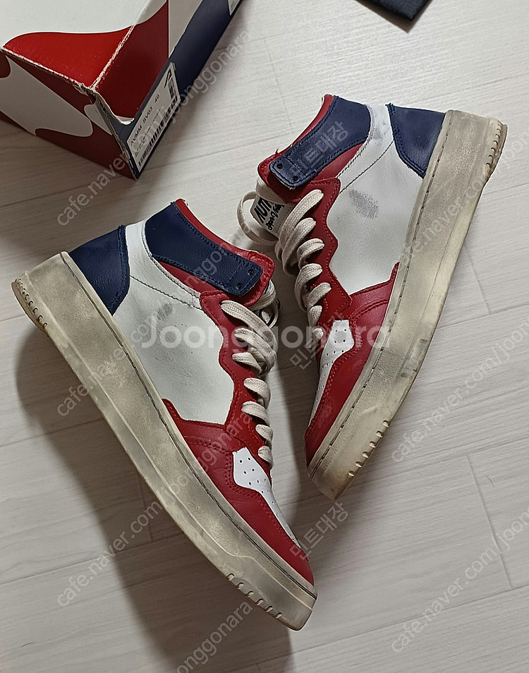 오트리 슈퍼빈티지 메달리스트 255 극미중고 SALE!--2