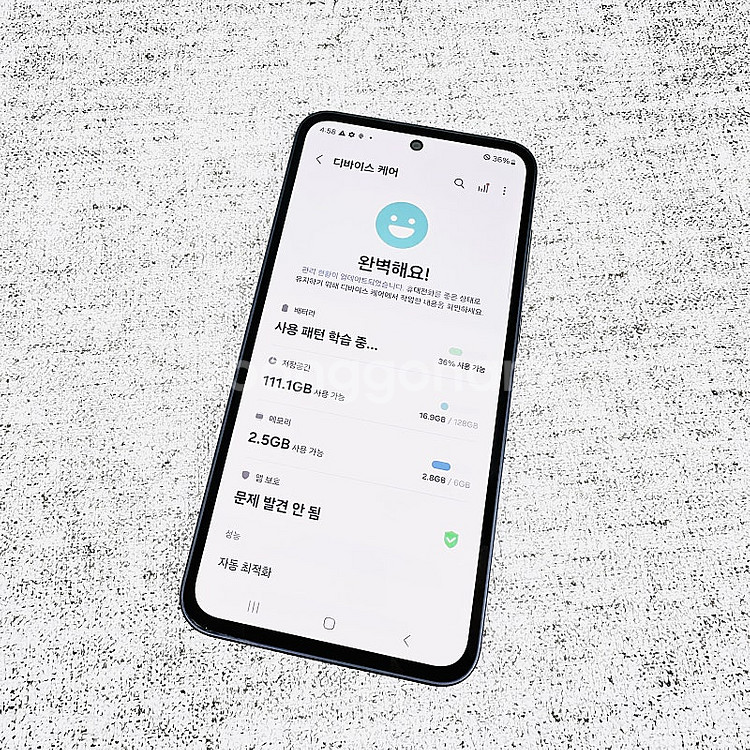외관SSS급 자급제 무잔상 갤럭시 A35 네이비색상 1...--9